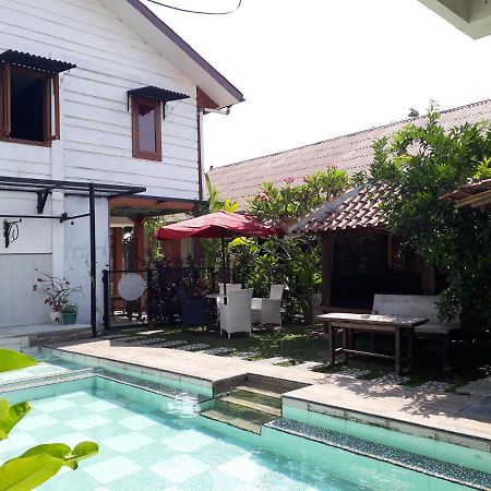 Arjuna Garden Homestay Джок'якарта Екстер'єр фото