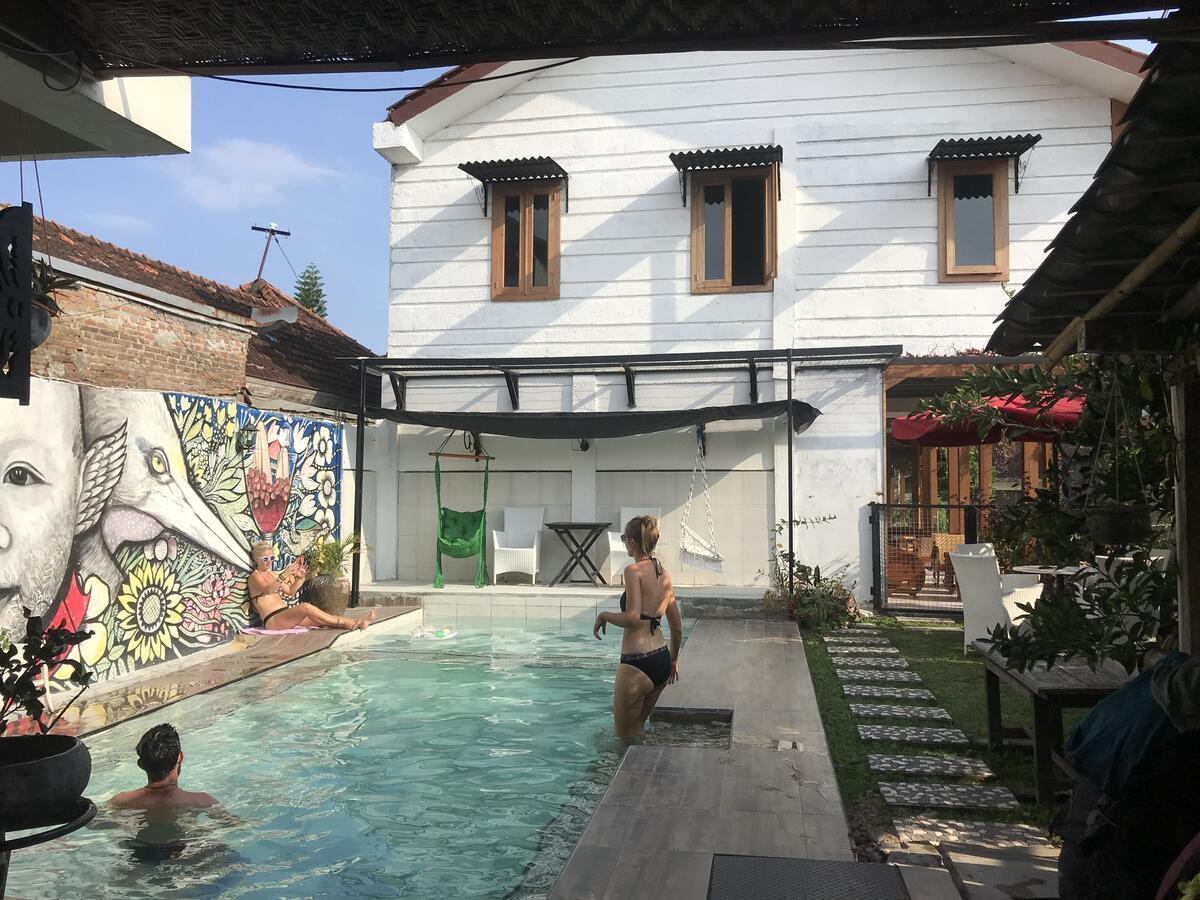 Arjuna Garden Homestay Джок'якарта Екстер'єр фото