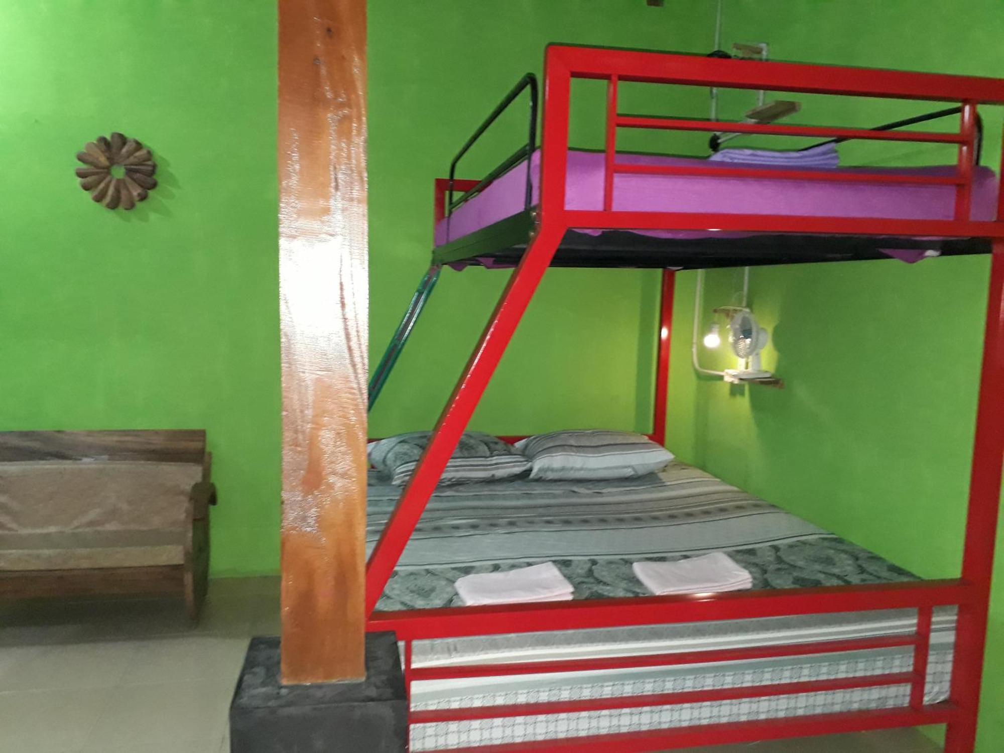 Arjuna Garden Homestay Джок'якарта Номер фото