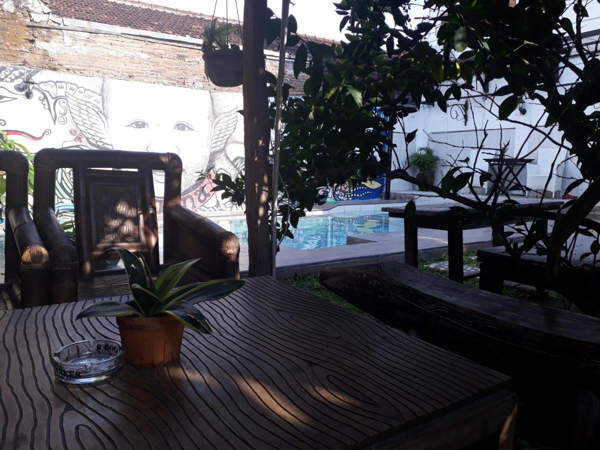 Arjuna Garden Homestay Джок'якарта Екстер'єр фото